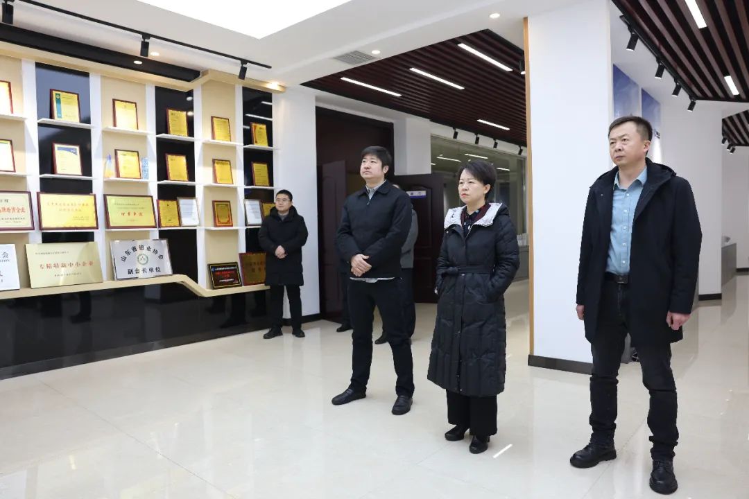 鄒平市委常委、副市長陳靜來山東三星集團調(diào)研